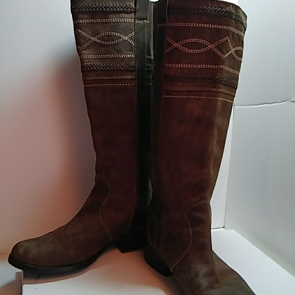 Boots - Picture 1 of 7